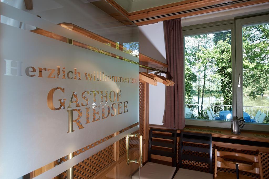 Gasthof Riedsee Щутгарт Екстериор снимка